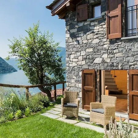 Casa Amore Colonno Villa *